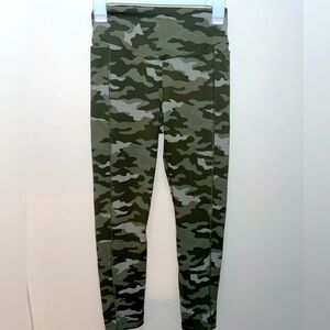 Victoria’s Secret Pink camouflage leggings.